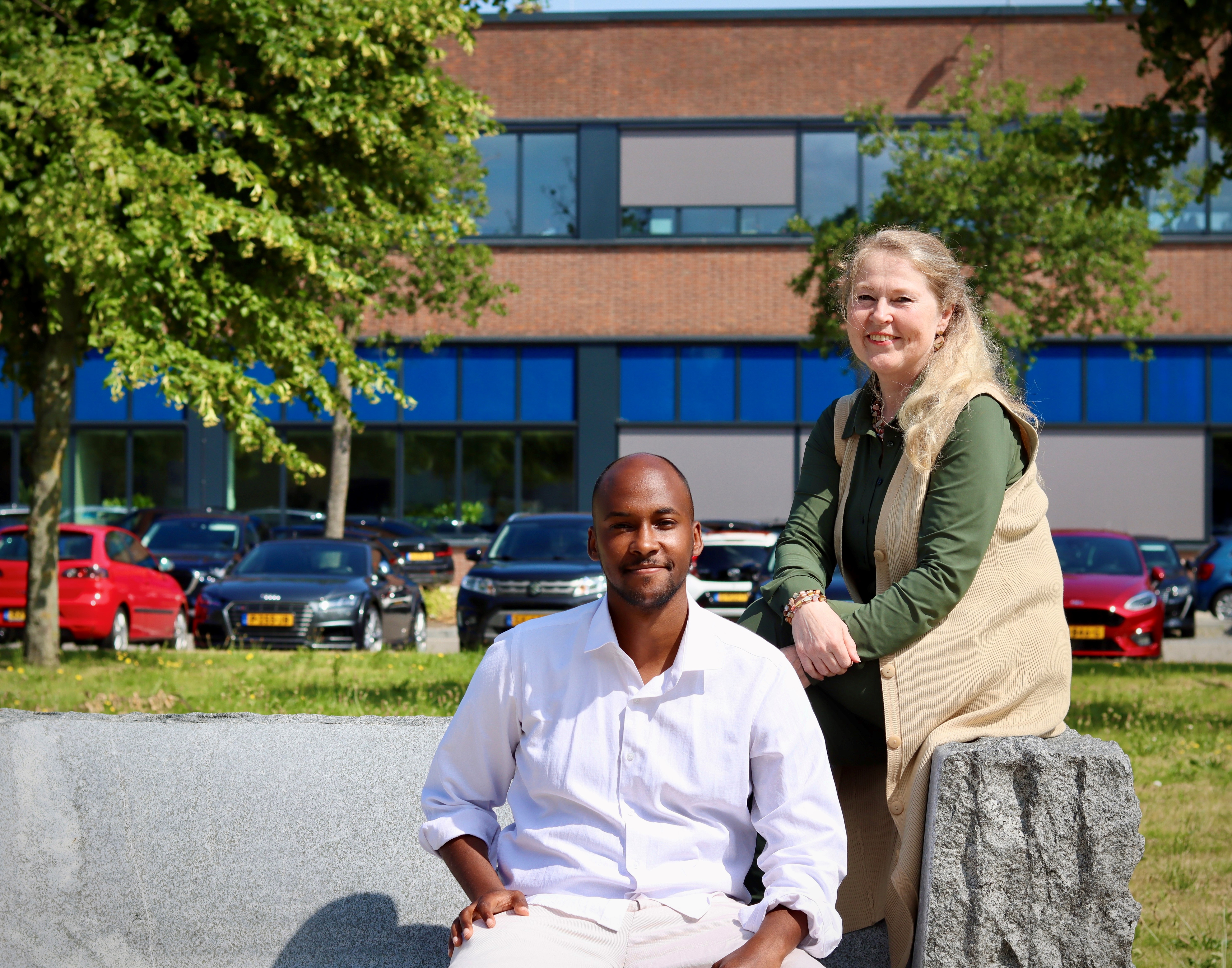 Steinweg's streven naar duurzaamheid: Sustainability Officer Mohammed Hussein en Senior Business Controller Esmeralda Hovinga